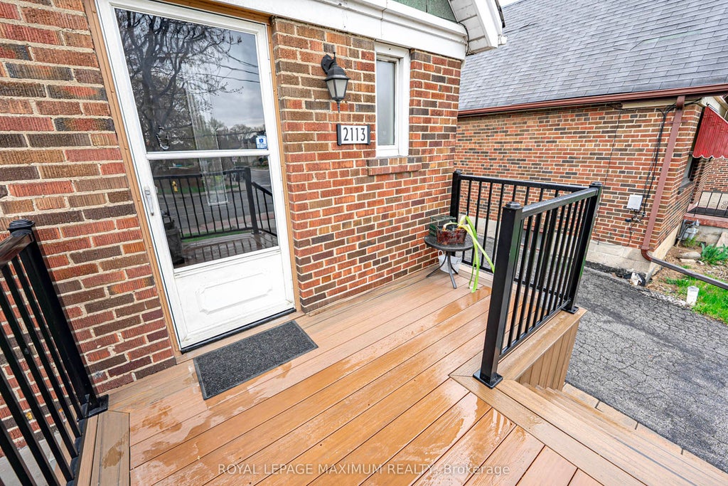 Photo of 2113 Keele Street, Toronto, ON M6M 3Z3 (MLS # W13637422)