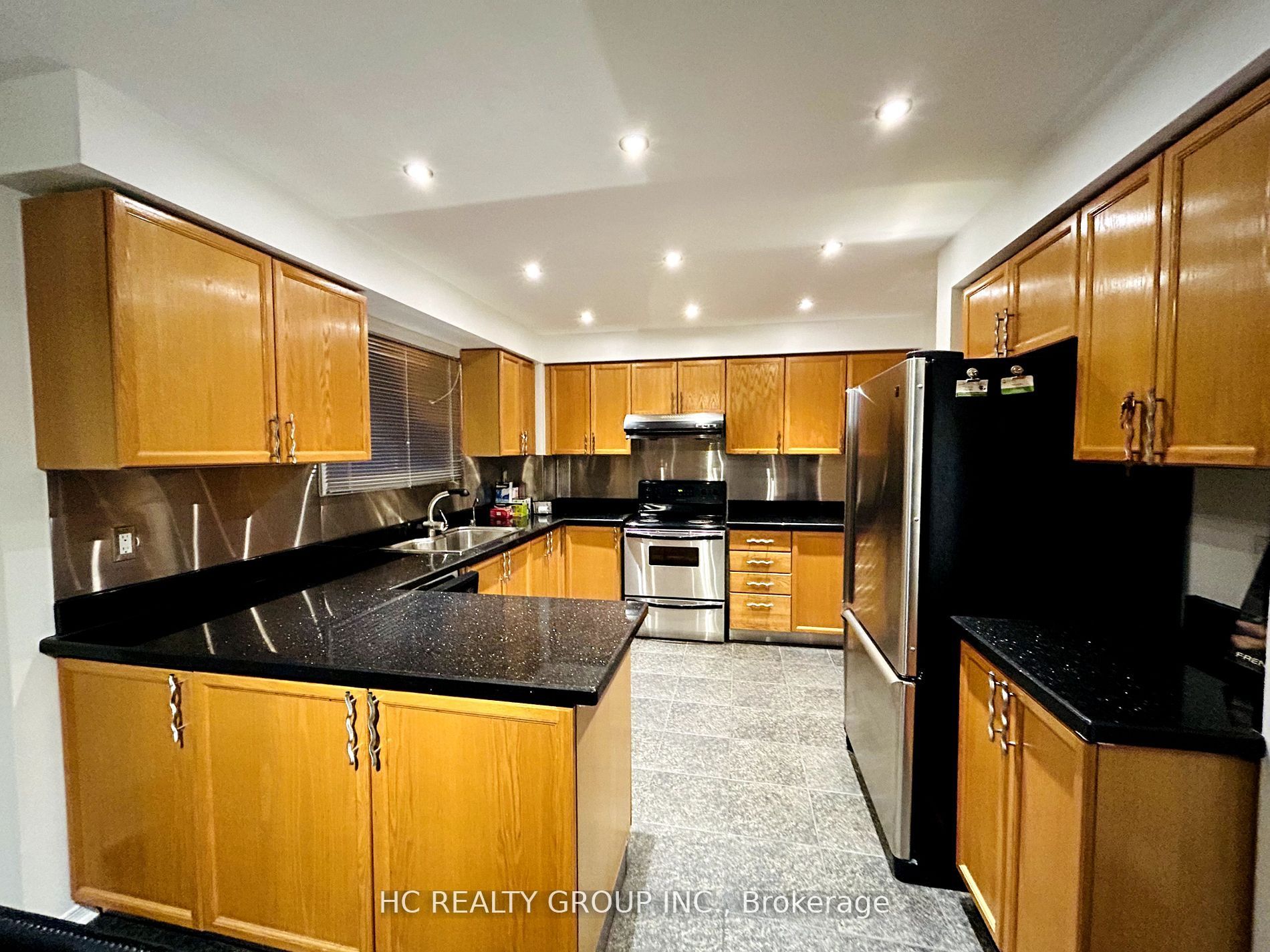 33 Westmoreland Court