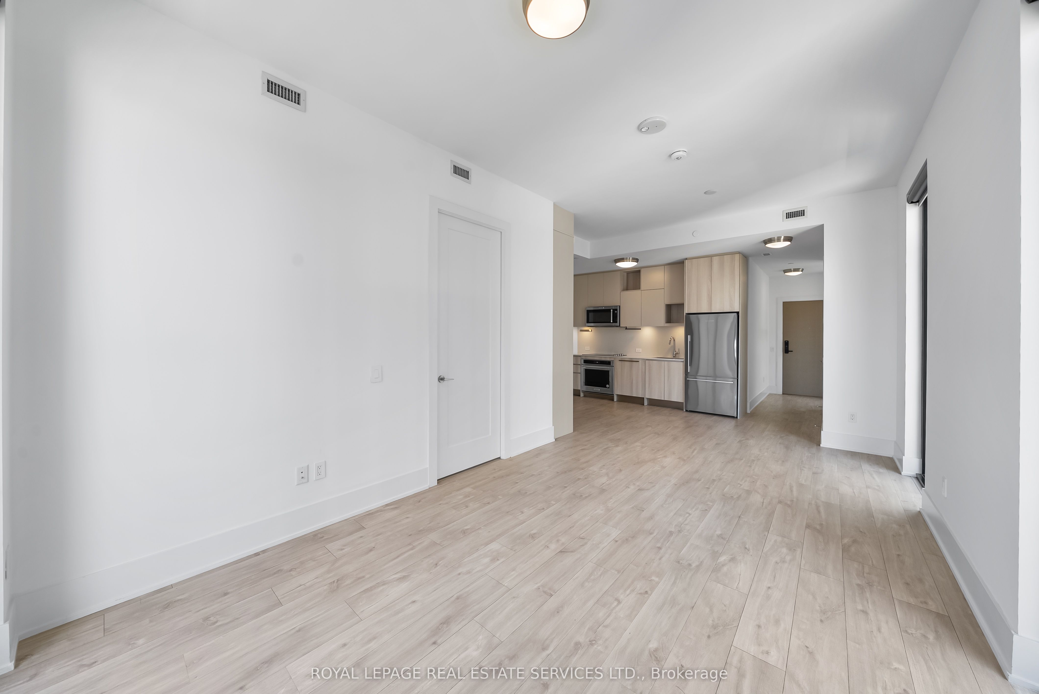 118 Merchants' Wharf N/A 922