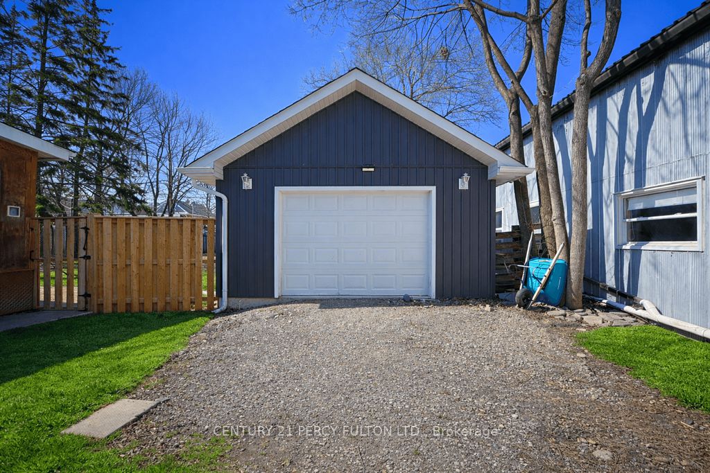 3 Mill Street S