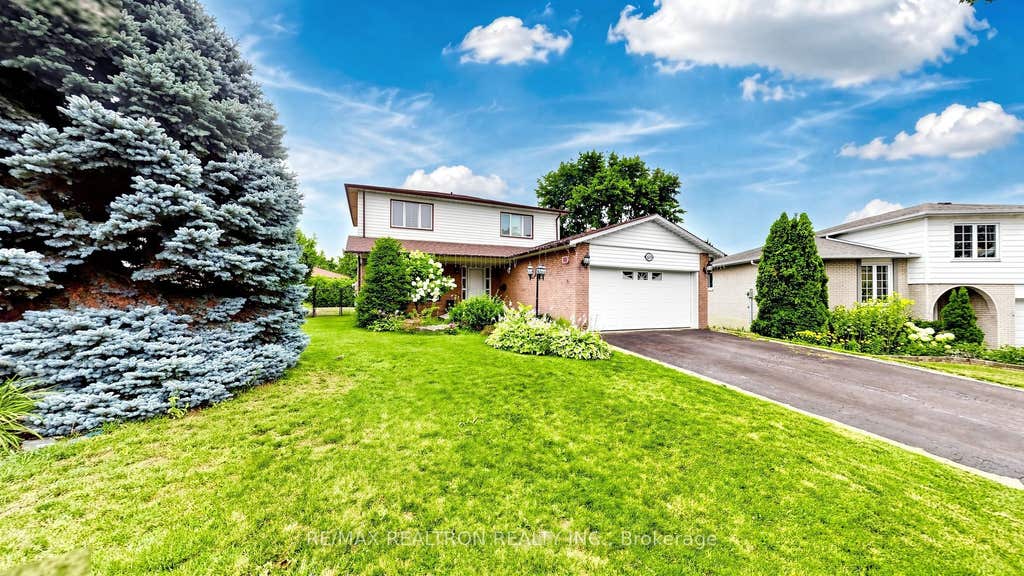 Photo of 349 Siena Court, Oshawa, ON L1J 6V5 (MLS # E13634730)