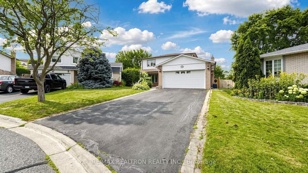 Photo of 349 Siena Court, Oshawa, ON L1J 6V5 (MLS # E13634730)