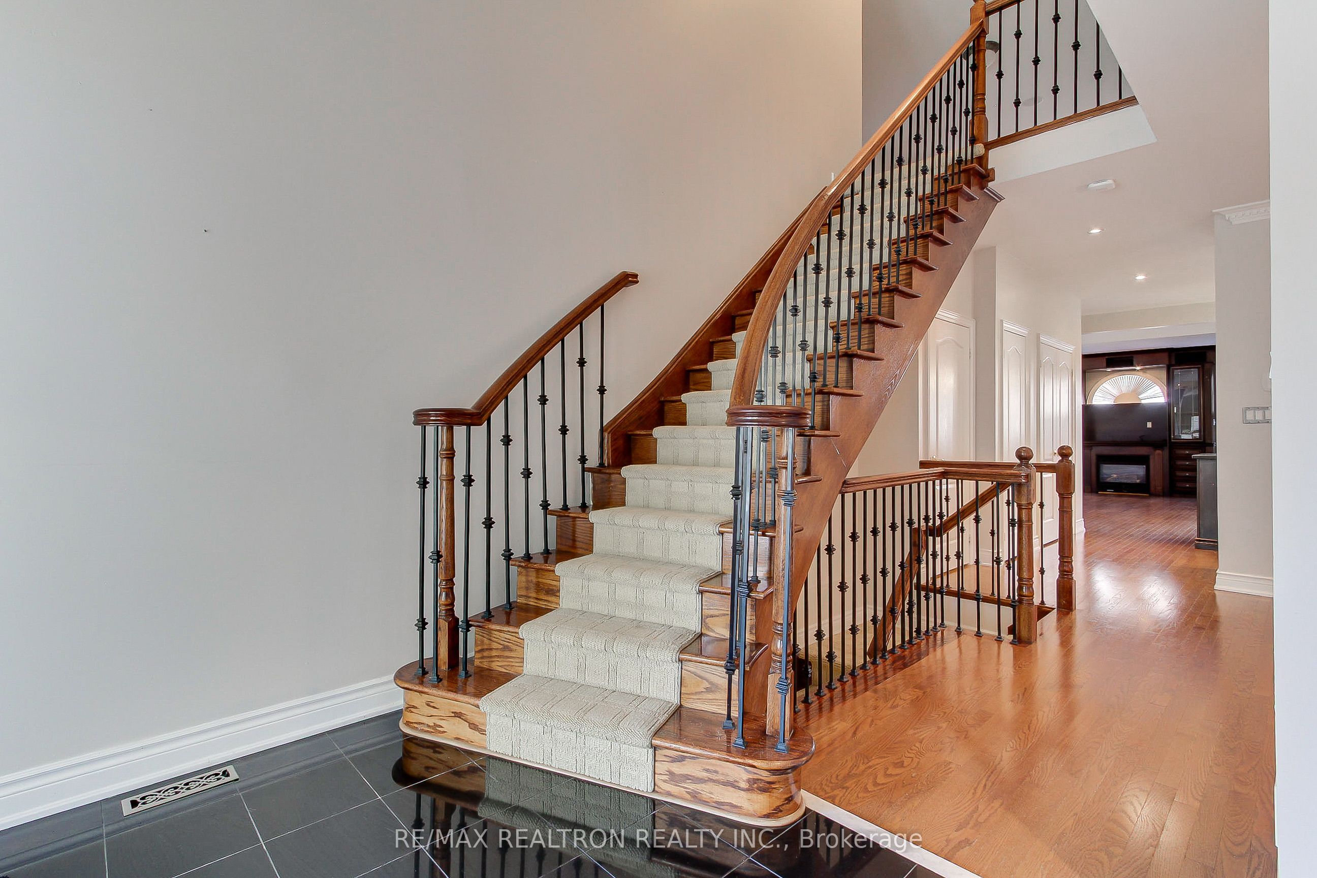 12 Victoria Wood Avenue