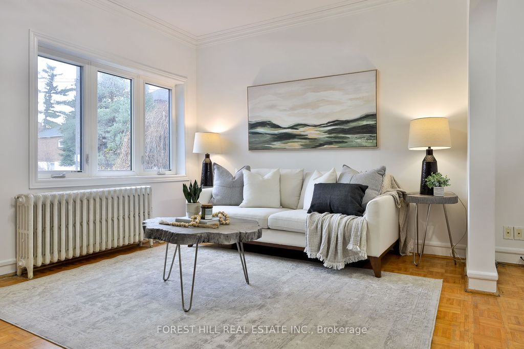 Photo of 912 Briar Hill Avenue, Toronto, ON M6B 1M2 (MLS # W12570752)