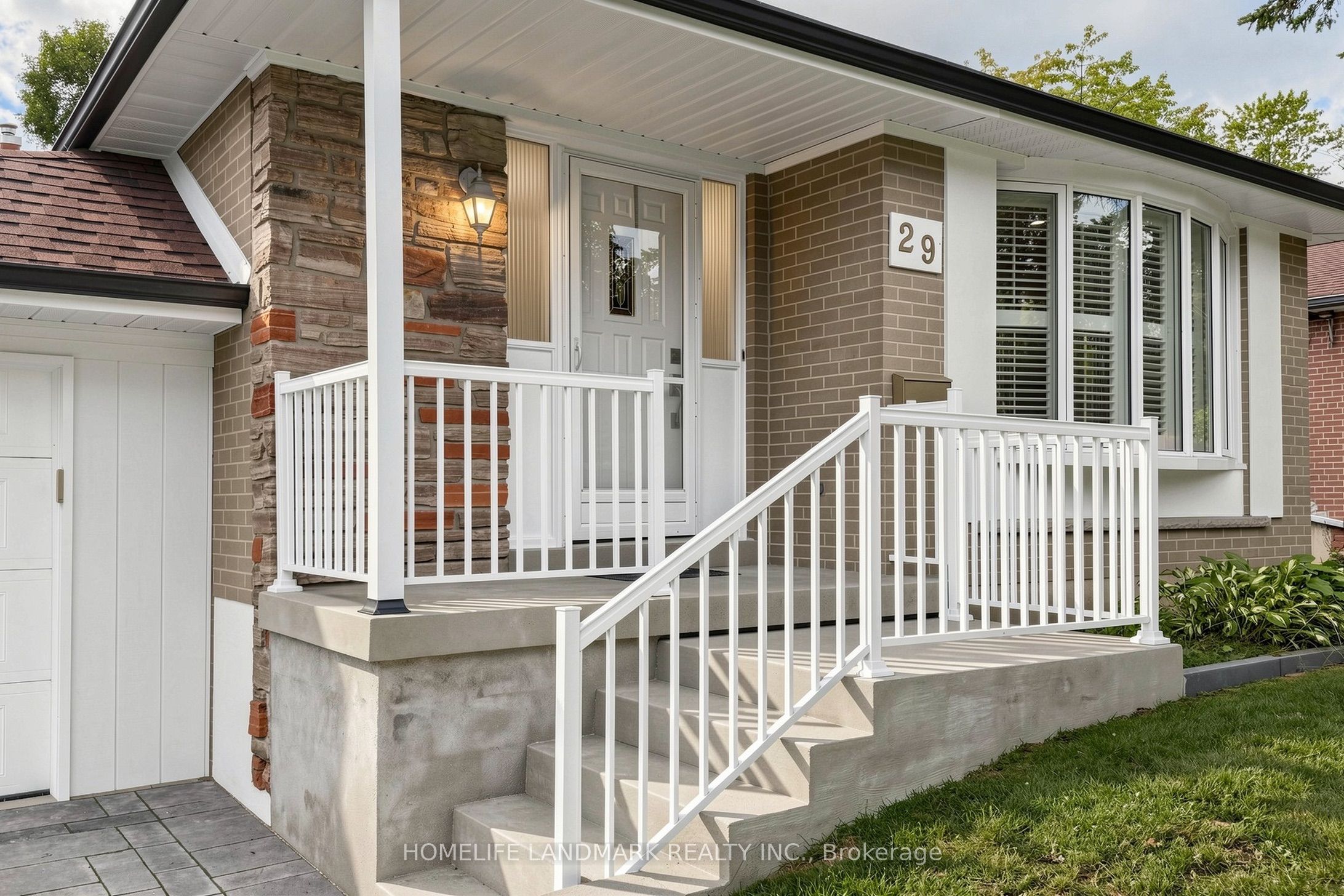 29 Dexter Boulevard