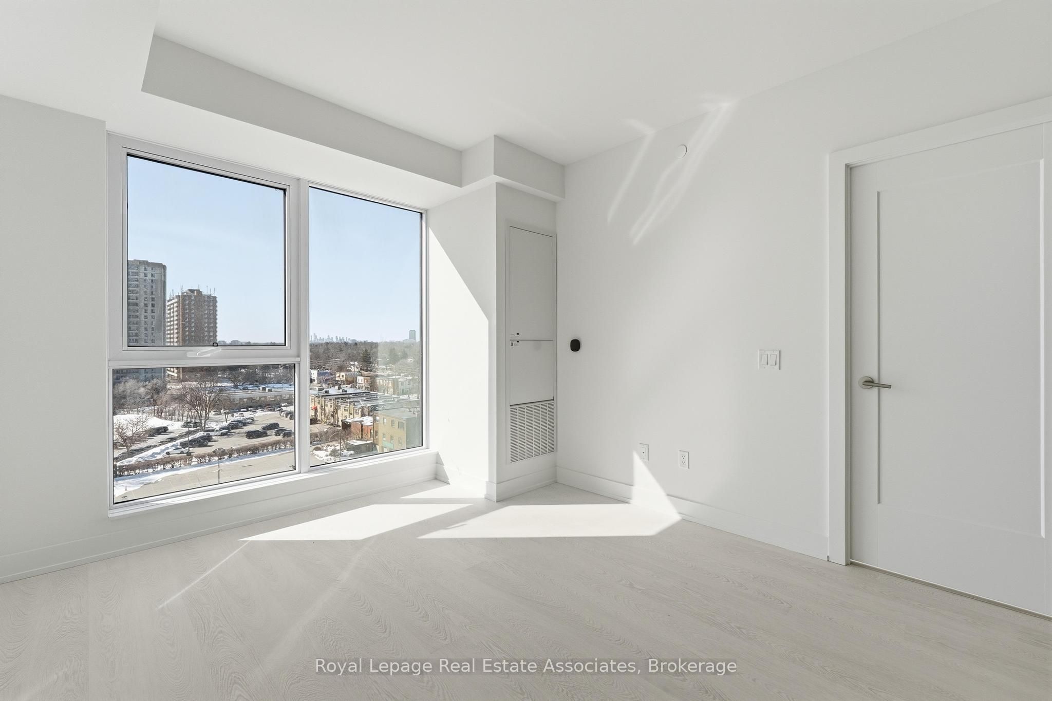 25 Cordova Avenue 910