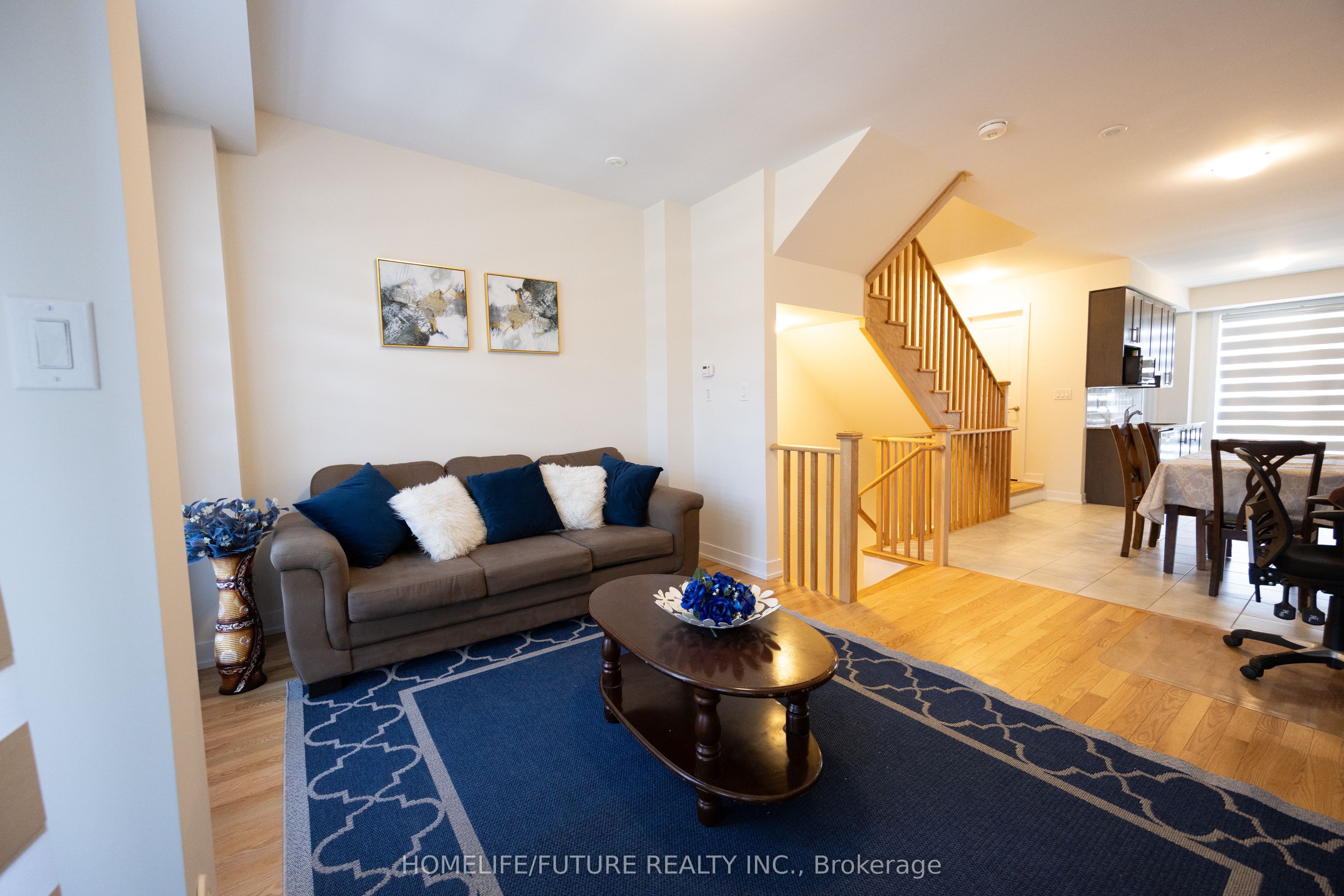 86 Stauffer Crescent