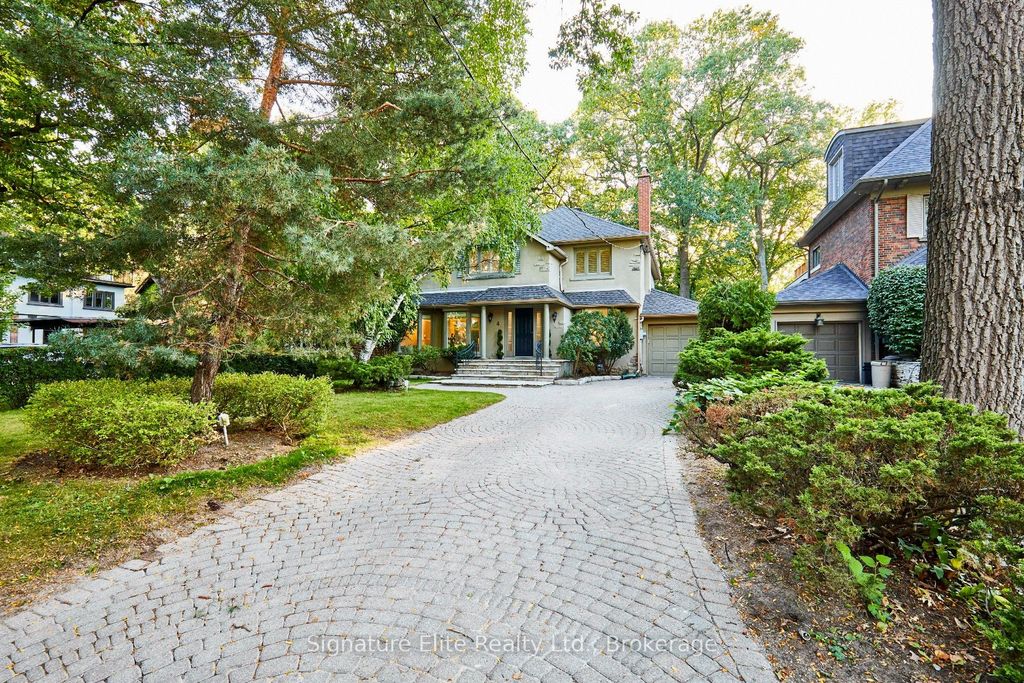 Photo of 4 Baby Point Terrace, Toronto, ON M6S 4S4 (MLS # W12419225)