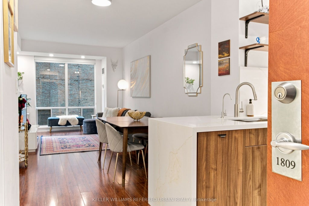 Photo of 300 Bloor Street E #1809, Toronto, ON M4W 3Y2 (MLS # C13729636)