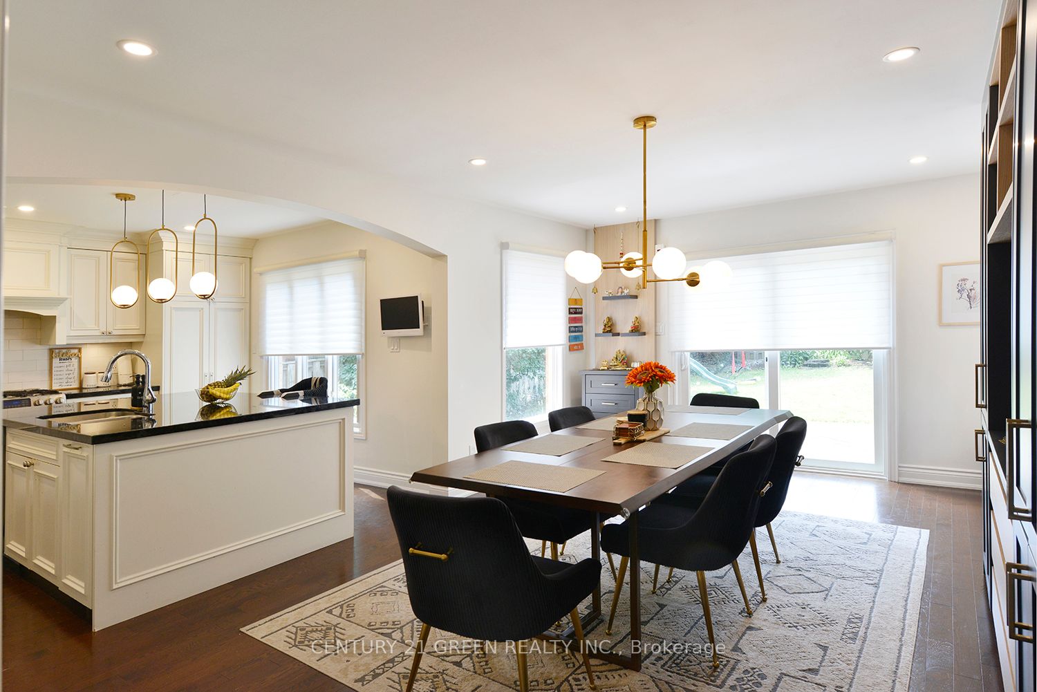 1332 Outlook Terrace