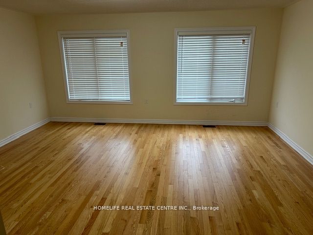 106 Royal Fern Crescent