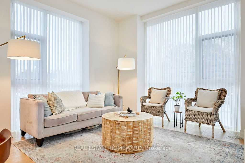 2 Bellefair Avenue 201