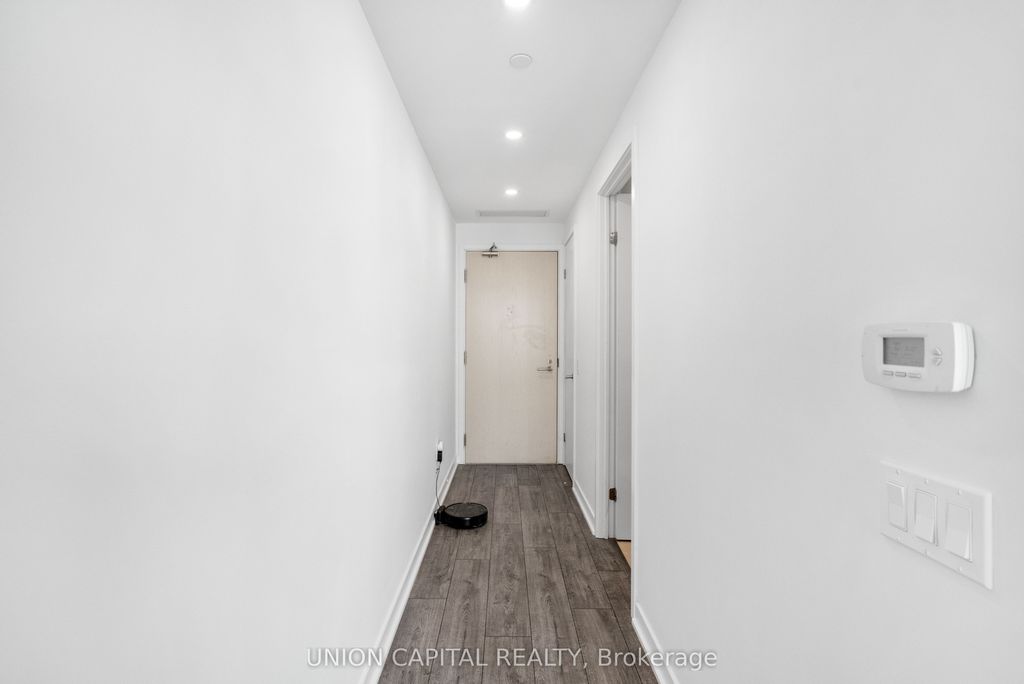 Photo of 115 Blue Jays Way #4209, Toronto, ON M5V 0N4 (MLS # C12483479)
