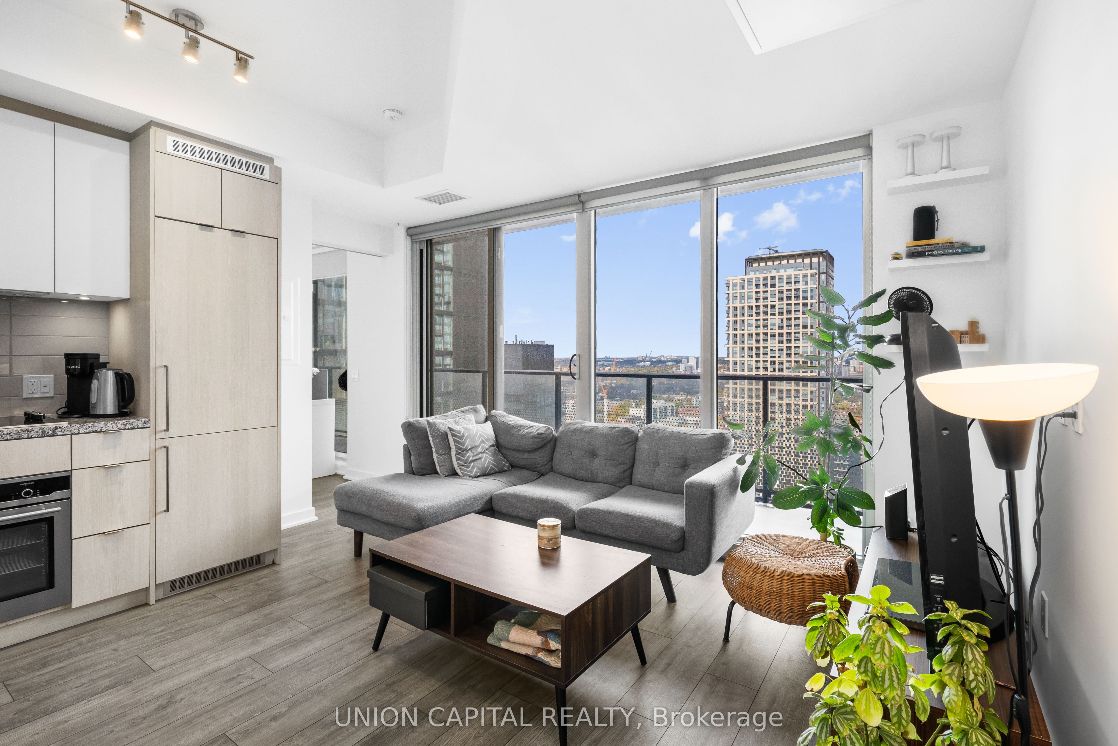 115 Blue Jays Way 4209