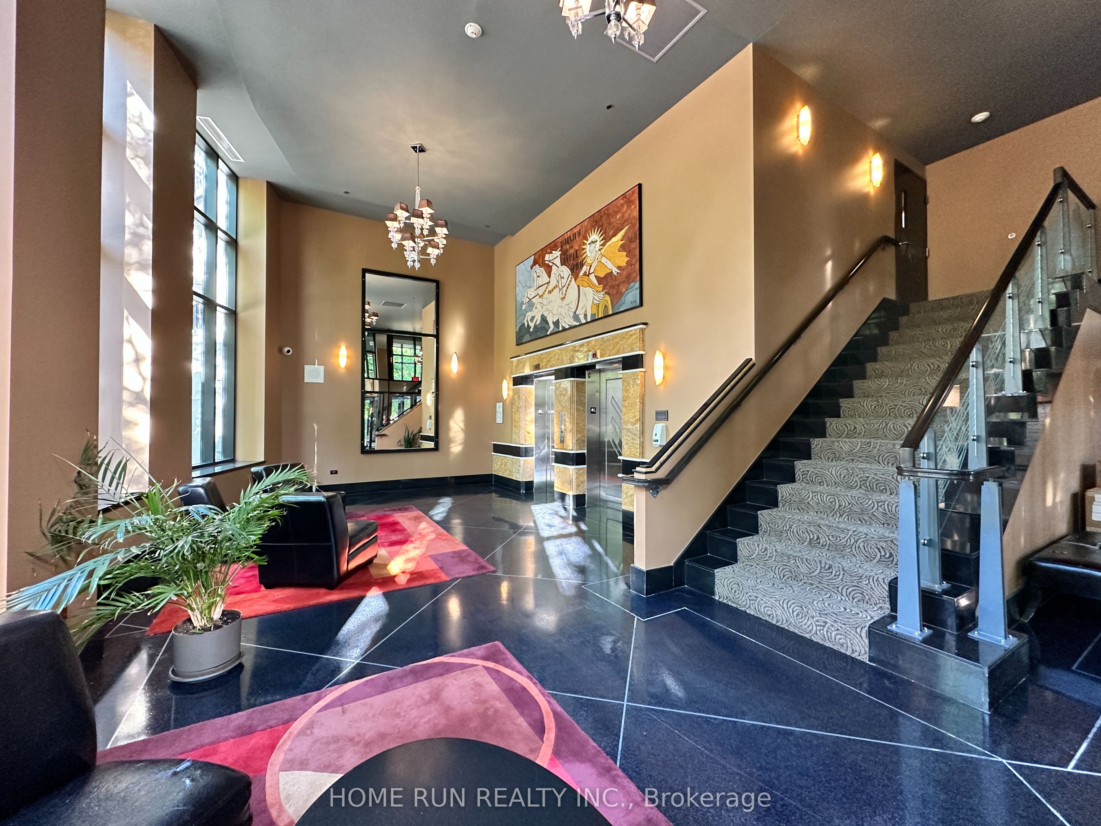 235 Kent Street 714