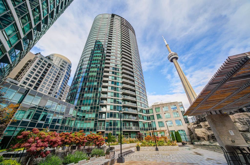 Photo of 361 Front Street W #608, Toronto, ON M5V 3R5 (MLS # C12480319)