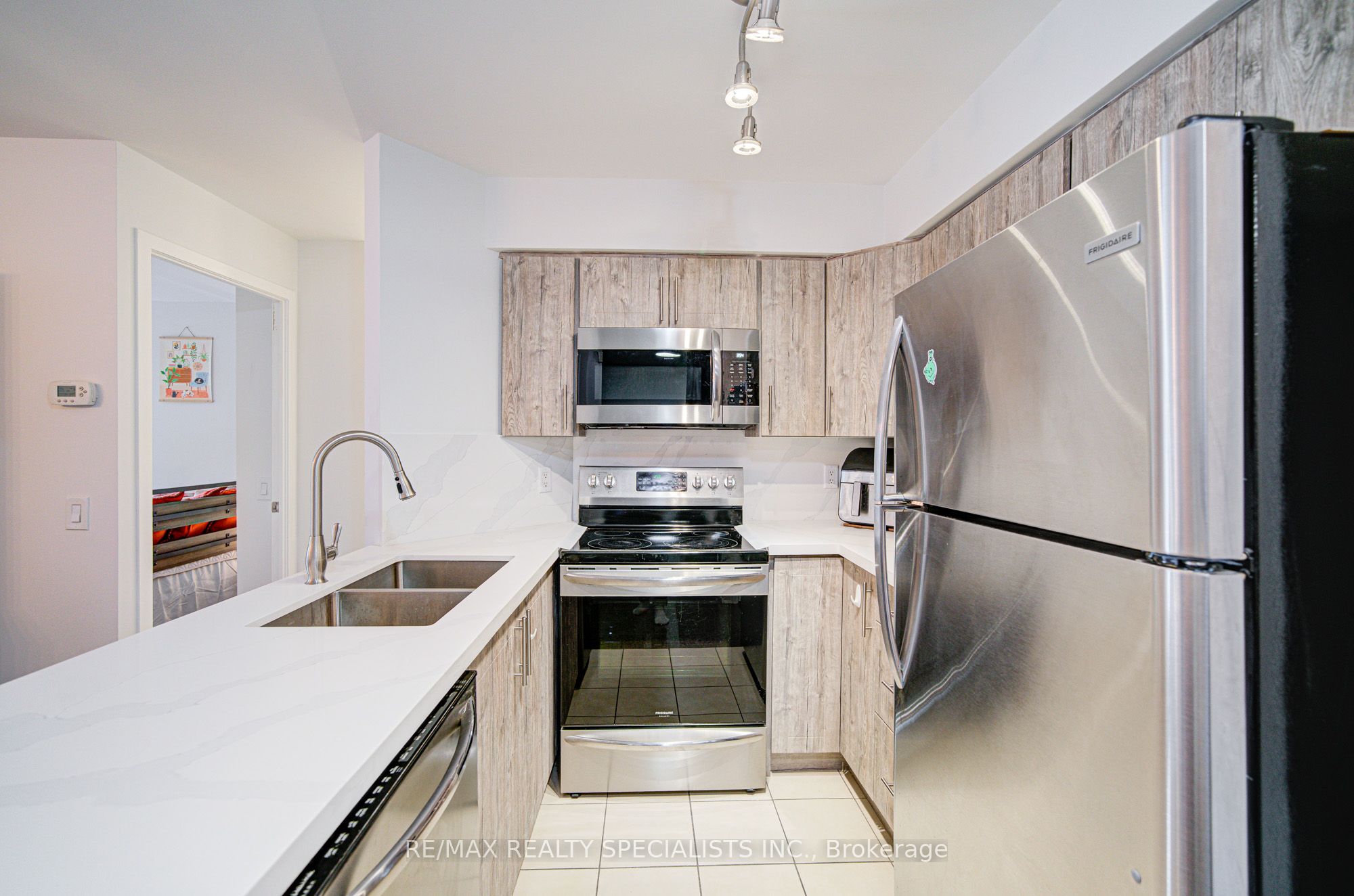 361 Front Street W 608