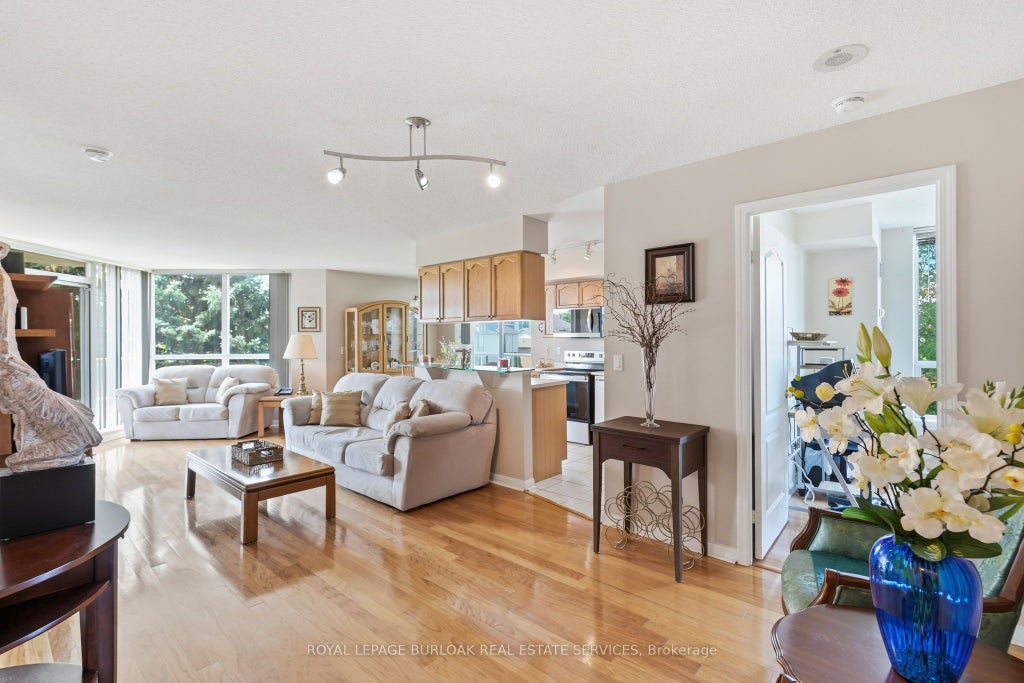 Photo of 1150 Parkwest Place #301, Mississauga, ON L5E 3K4 (MLS # W13694916)
