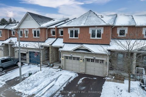 56 North Lake Road 22 Richmond Hill ON L4E 0G5