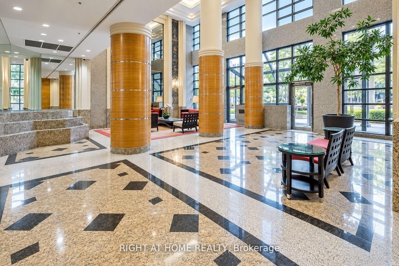 1001 Bay Street 2111