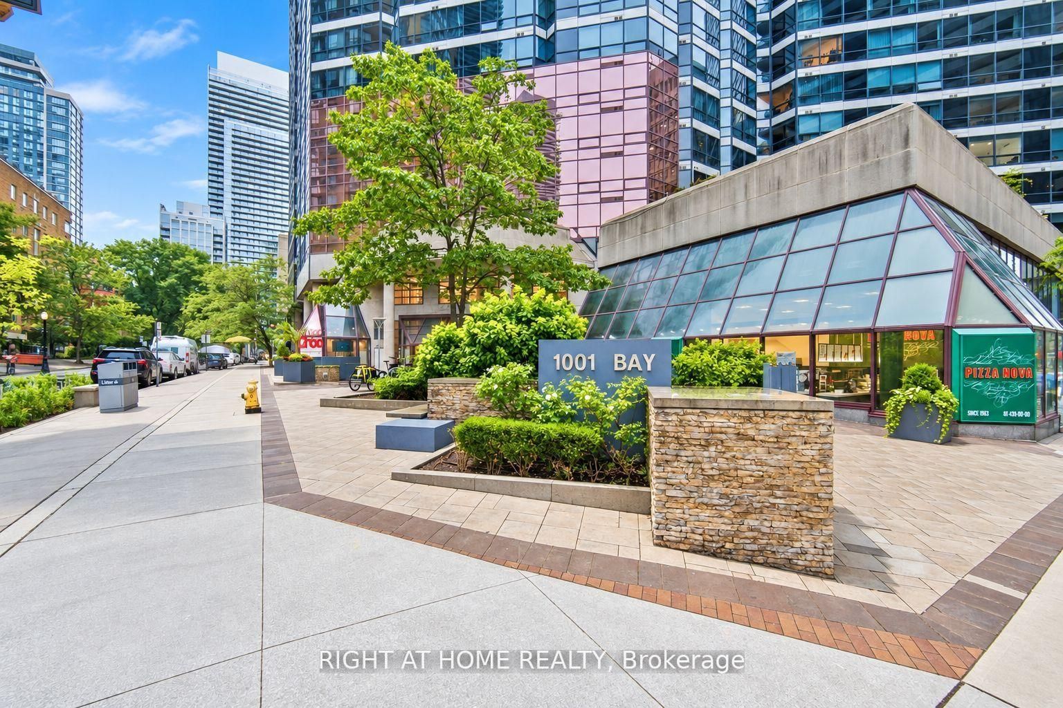 1001 Bay Street 2111