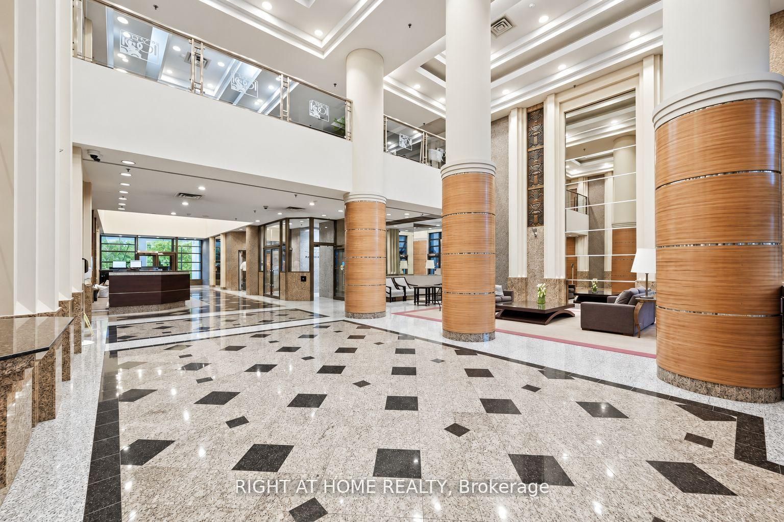 1001 Bay Street 2111