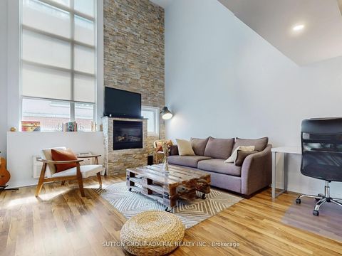 21 Earl Street 314 Toronto ON M4Y 3C8