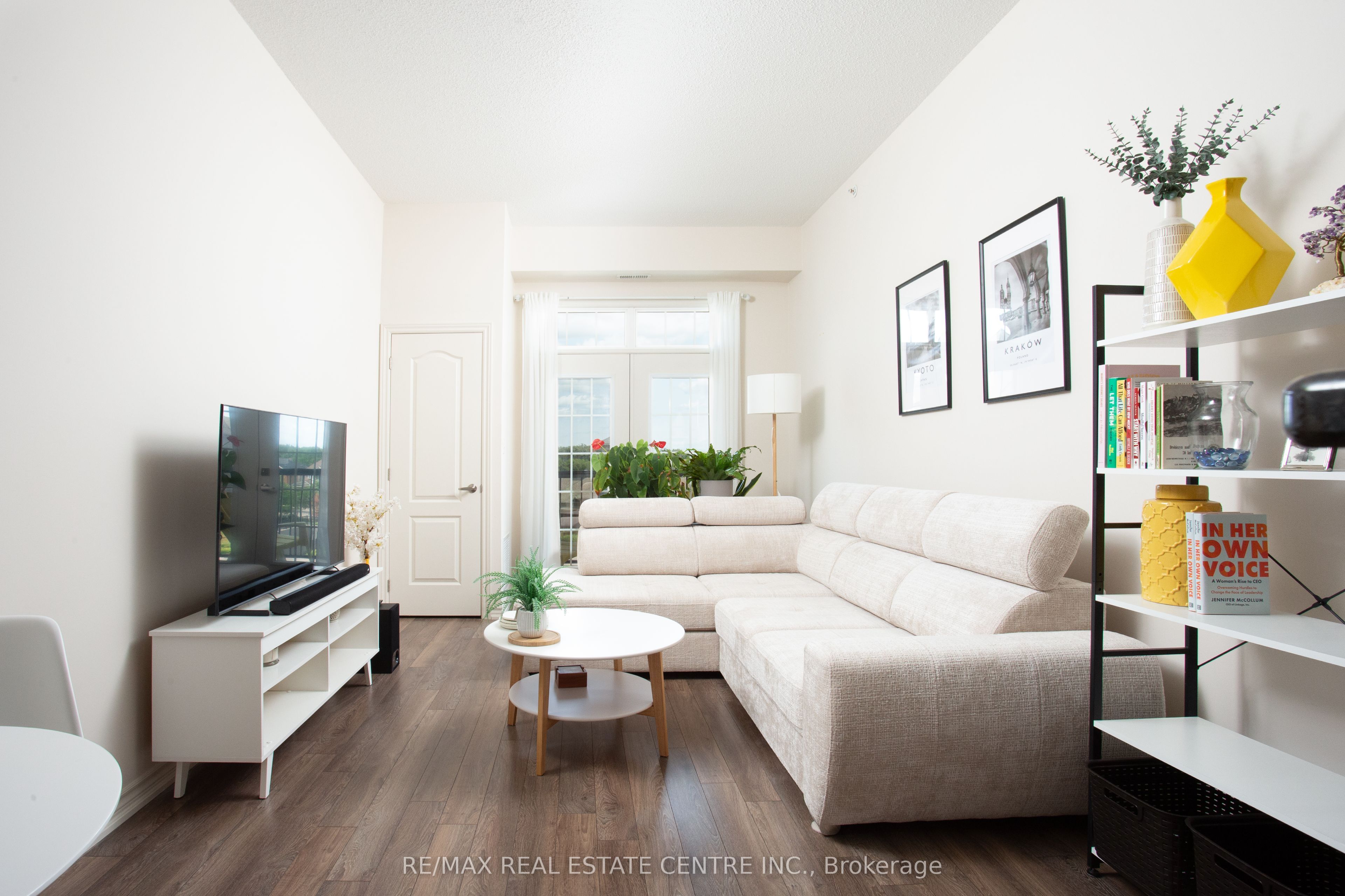 1460 Main Street E 412