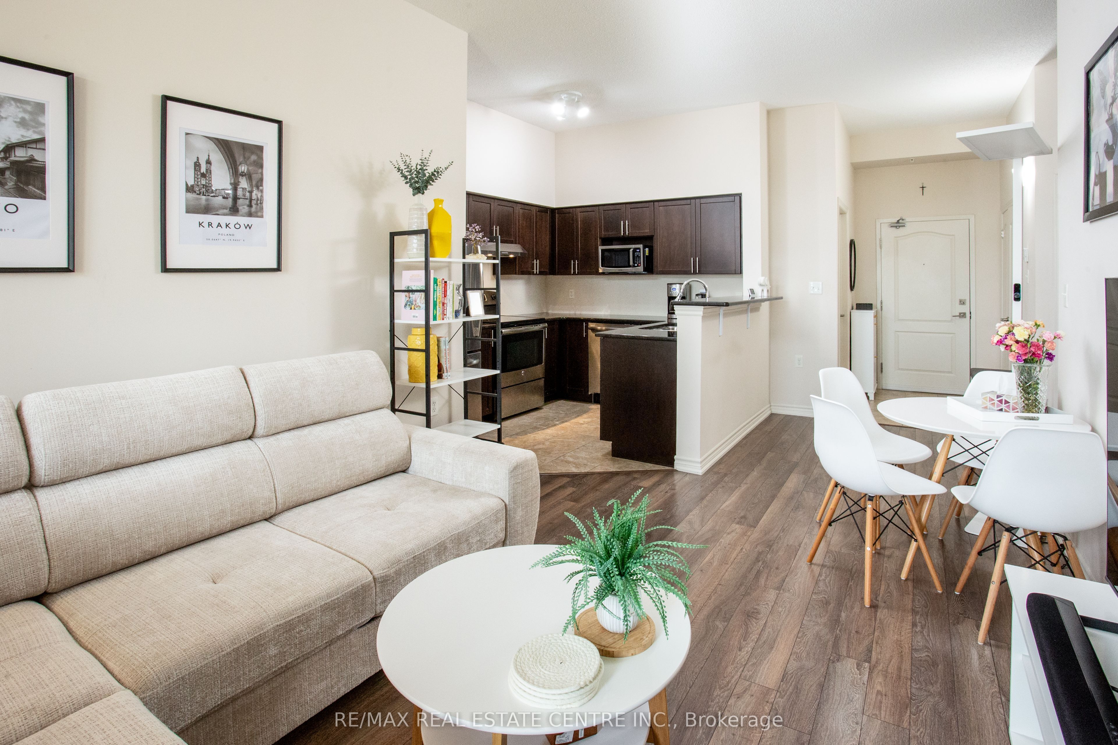 1460 Main Street E 412