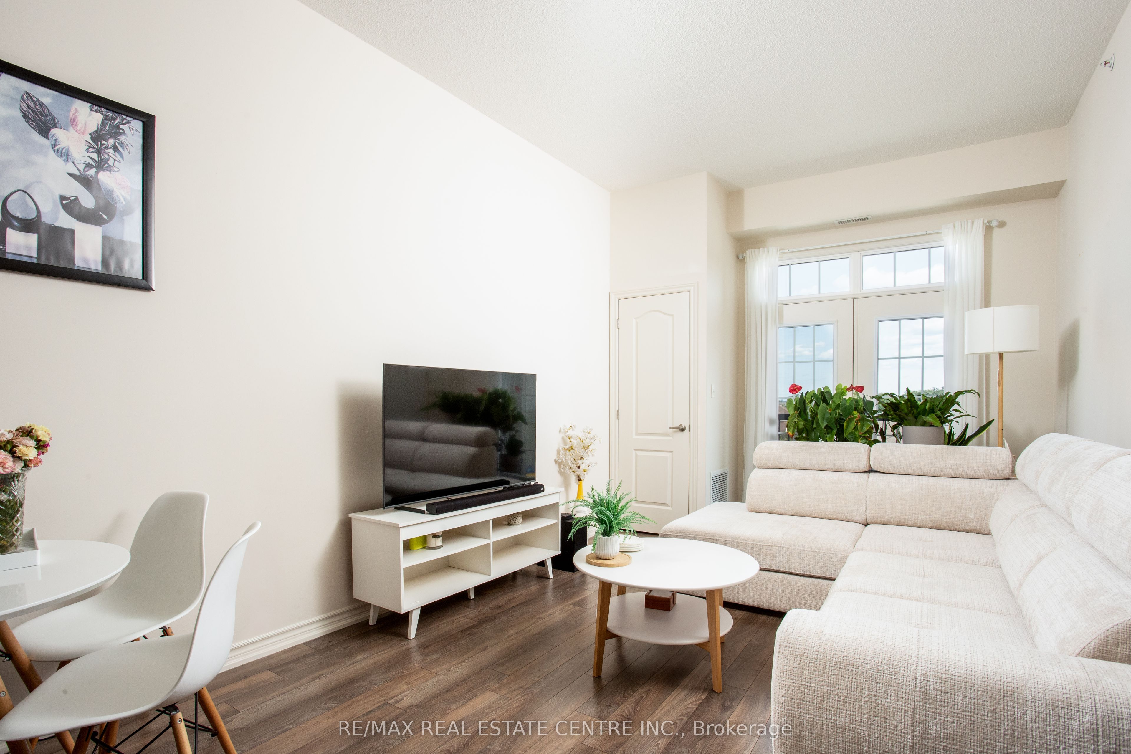 1460 Main Street E 412