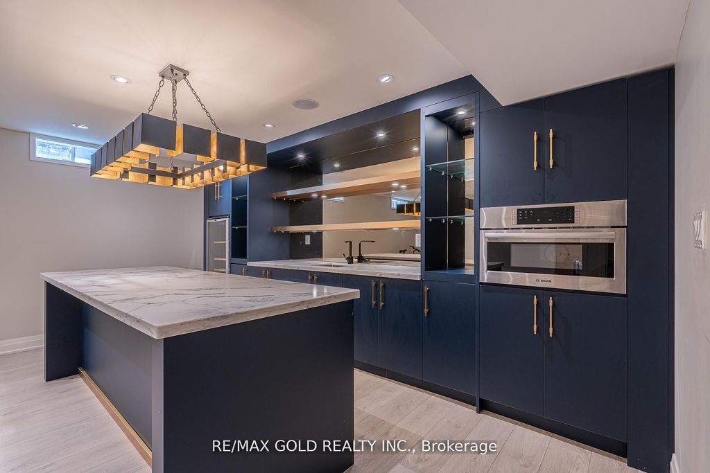 Photo of 61 Yellowknife Road, Brampton, ON L6R 0B3 (MLS # W13027434)