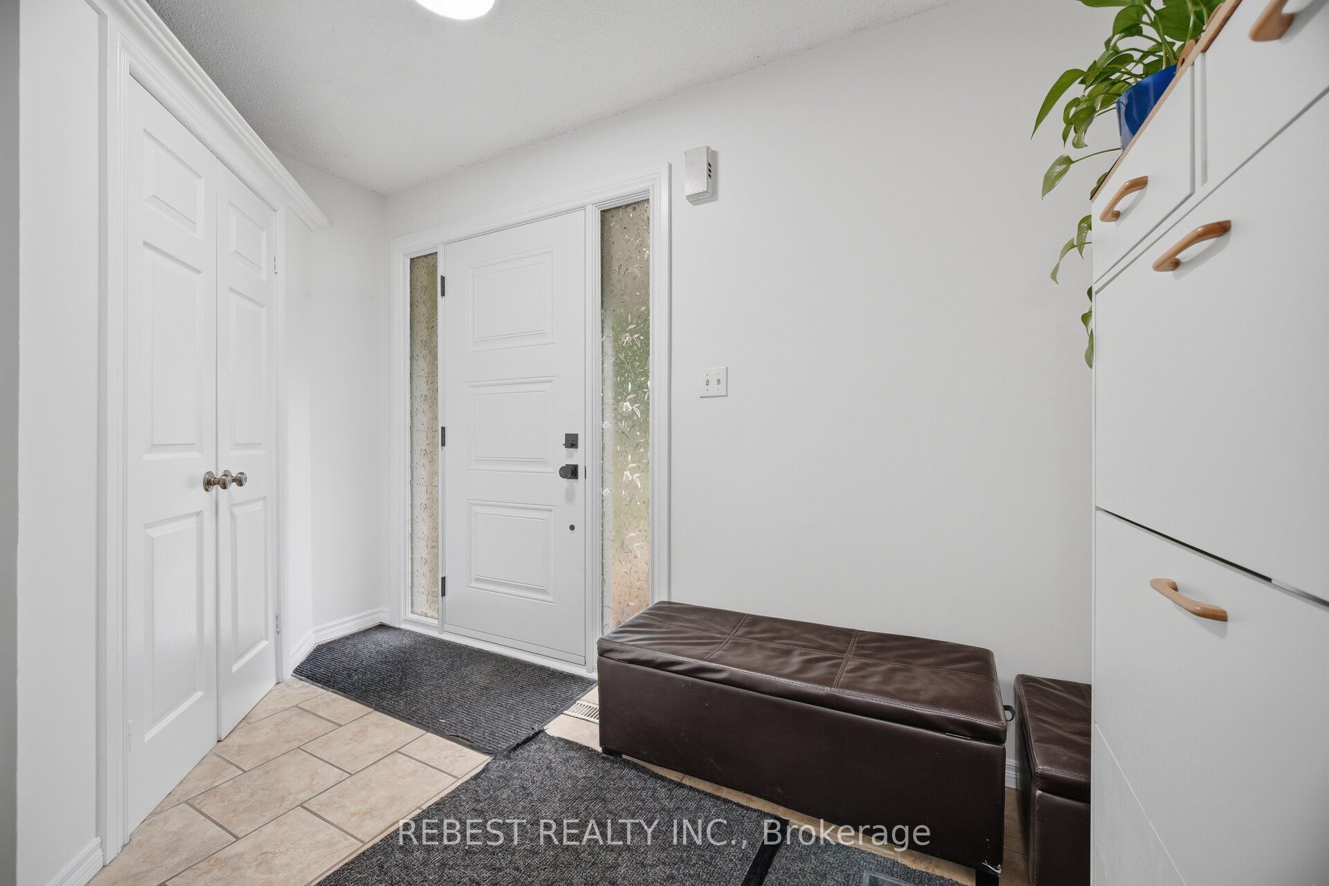 3120 Mccarron Crescent