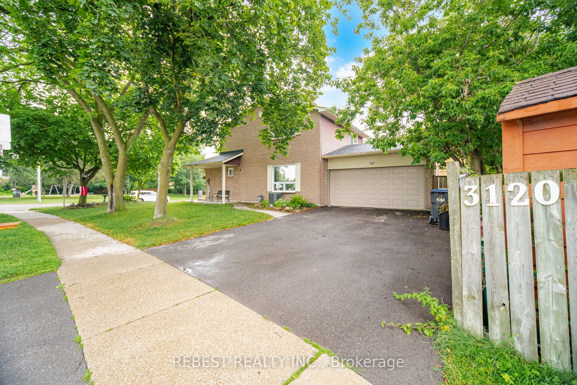 3120 Mccarron Crescent