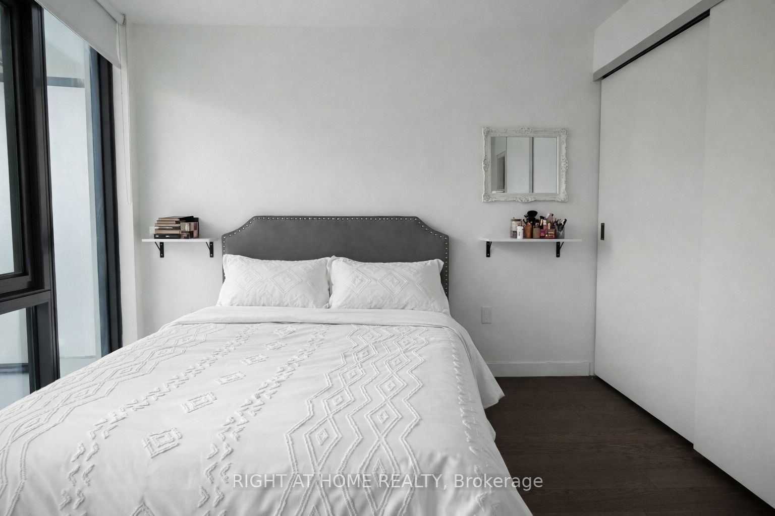 2A Church Street 2108