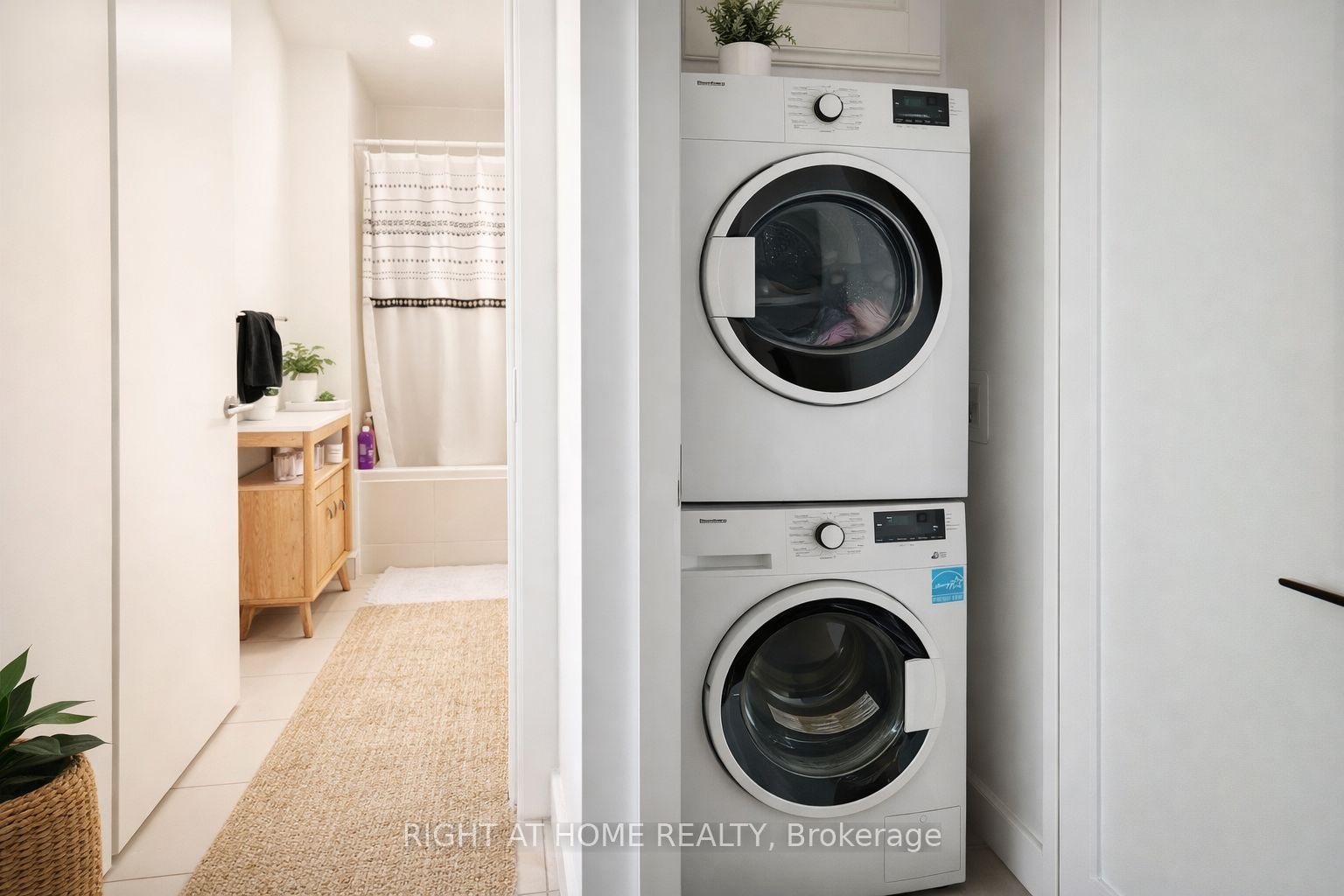 2A Church Street 2108