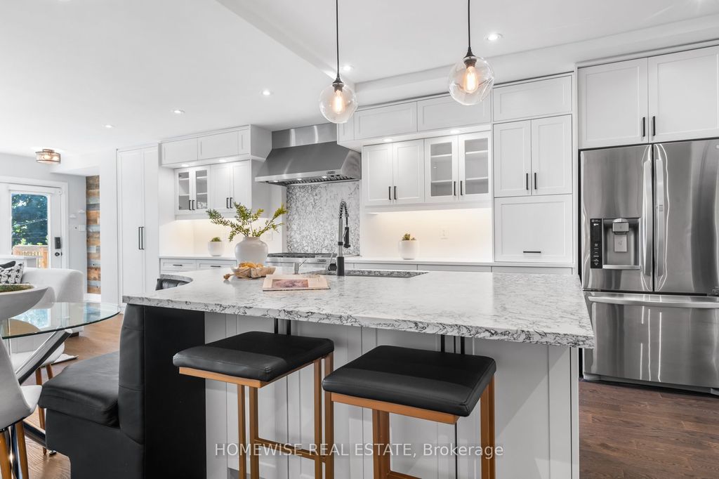 Photo of 17 Earnscliffe Road, Toronto, ON M6E 1J4 (MLS # C12448912)