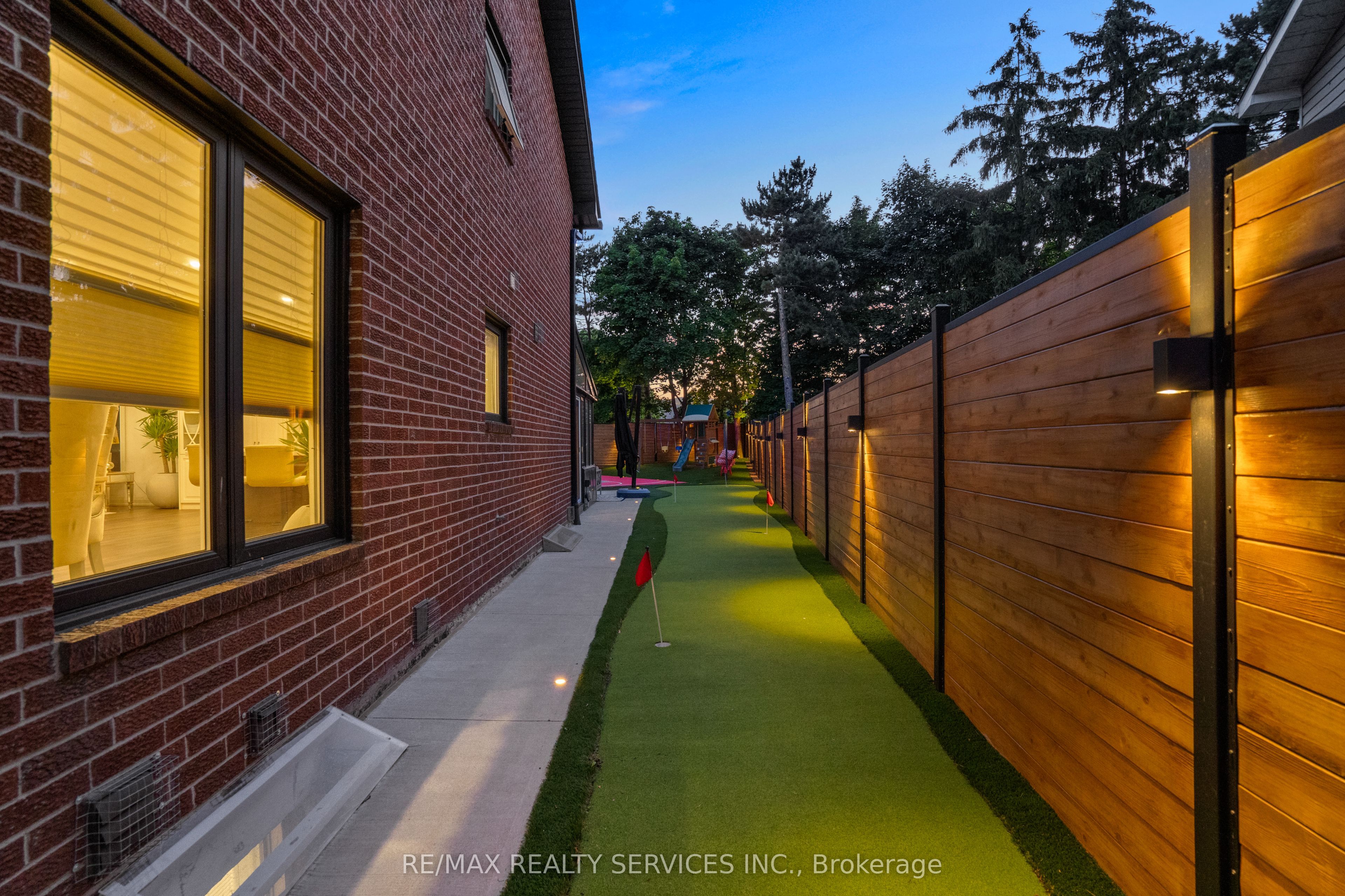 24 Marlow Place