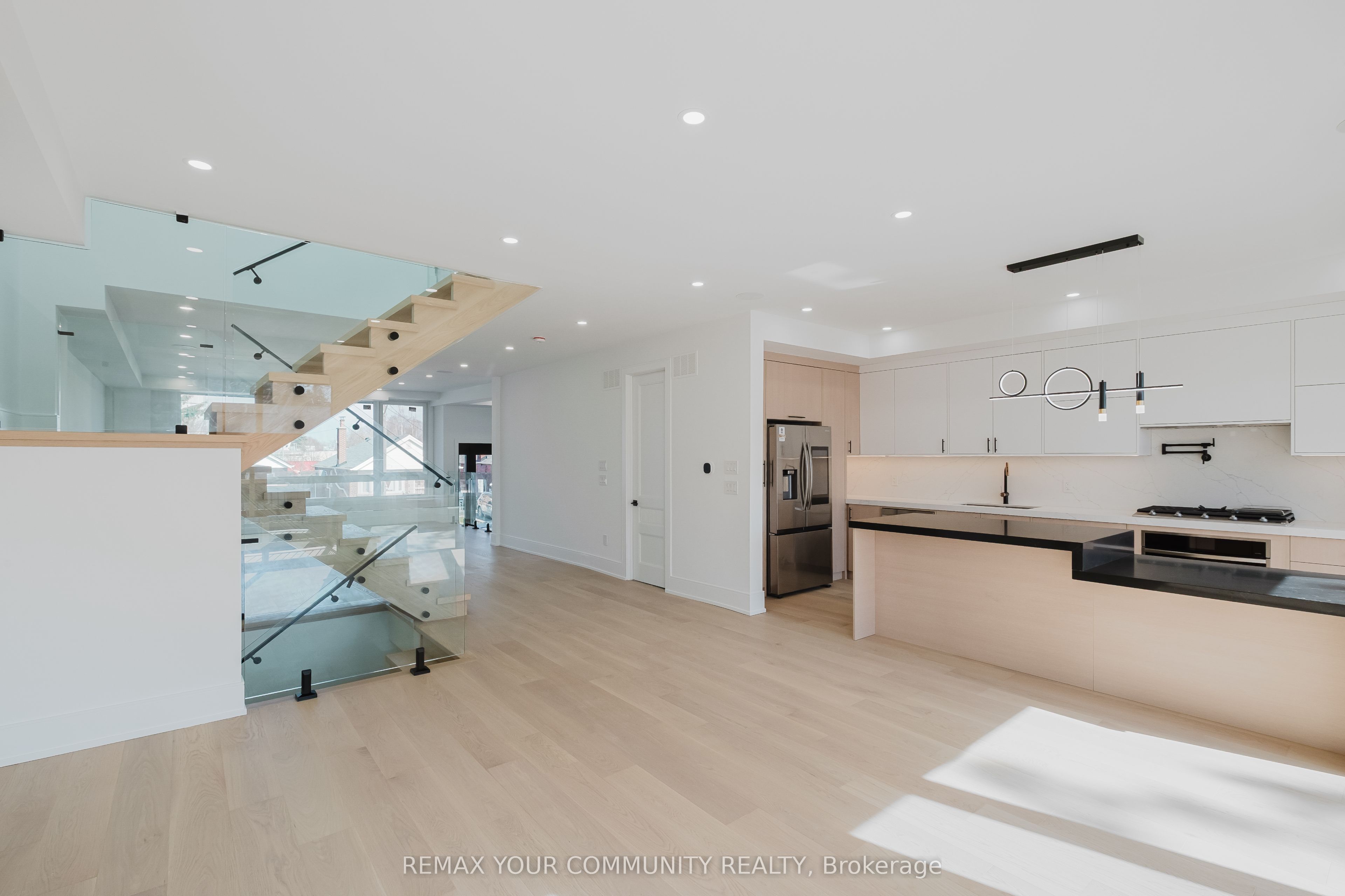 360 Woodmount Avenue