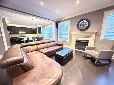 Property photo of 117 novan crescent, aurora, ON l4g 0x7