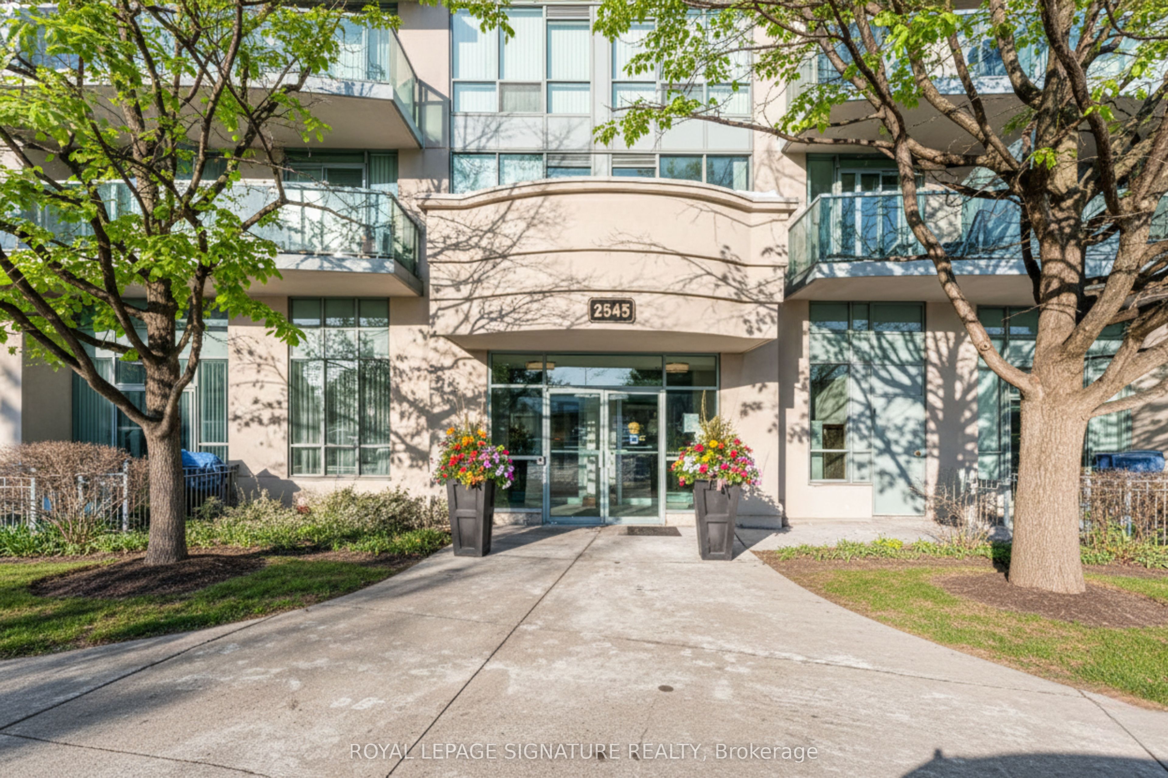 2545 Erin Centre Boulevard 1703