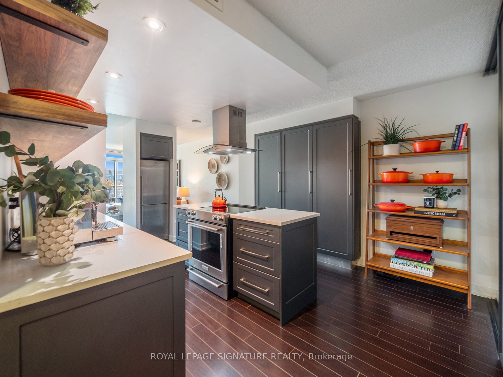 38 Dan Leckie Way 1109