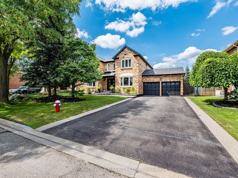 16 Stowe Court Brampton ON L6Z 4C5