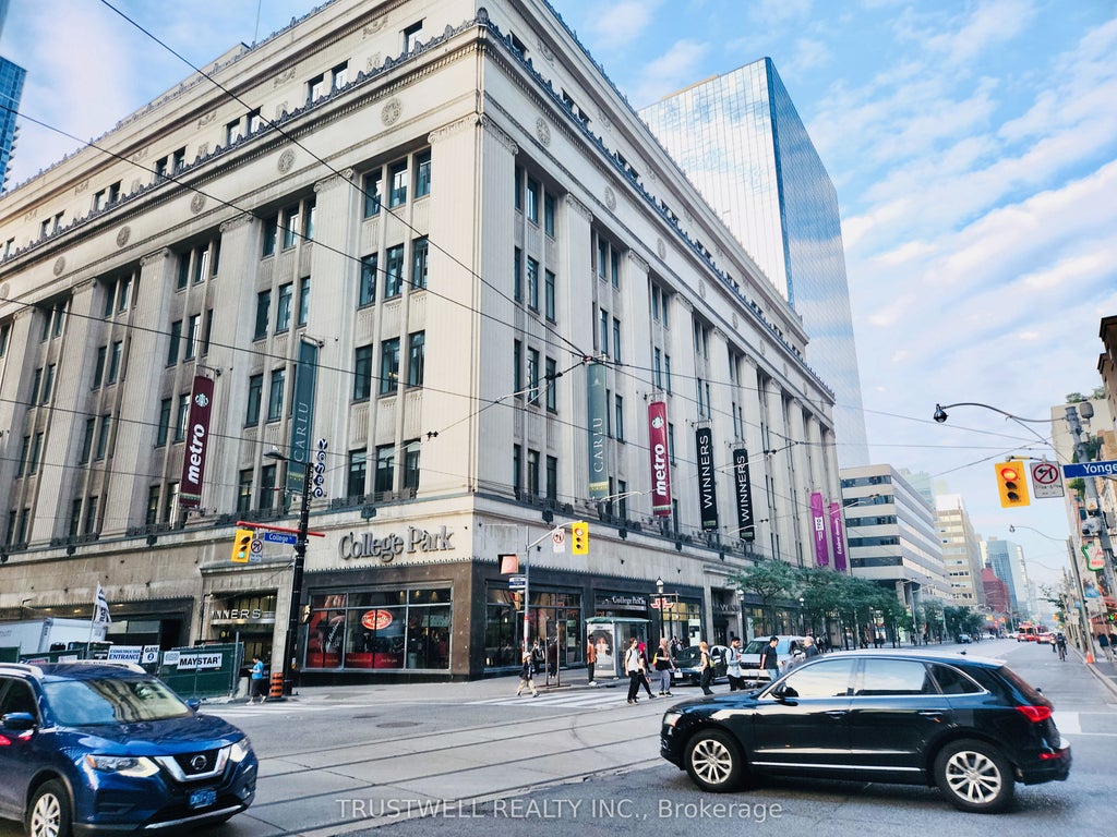 Photo of 38 Grenville Street #2601, Toronto, ON M4Y 1A5 (MLS # C13225772)