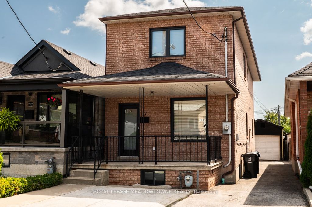 Photo of 17 Kersdale Avenue, Toronto, ON M6M 1C9 (MLS # W12448228)