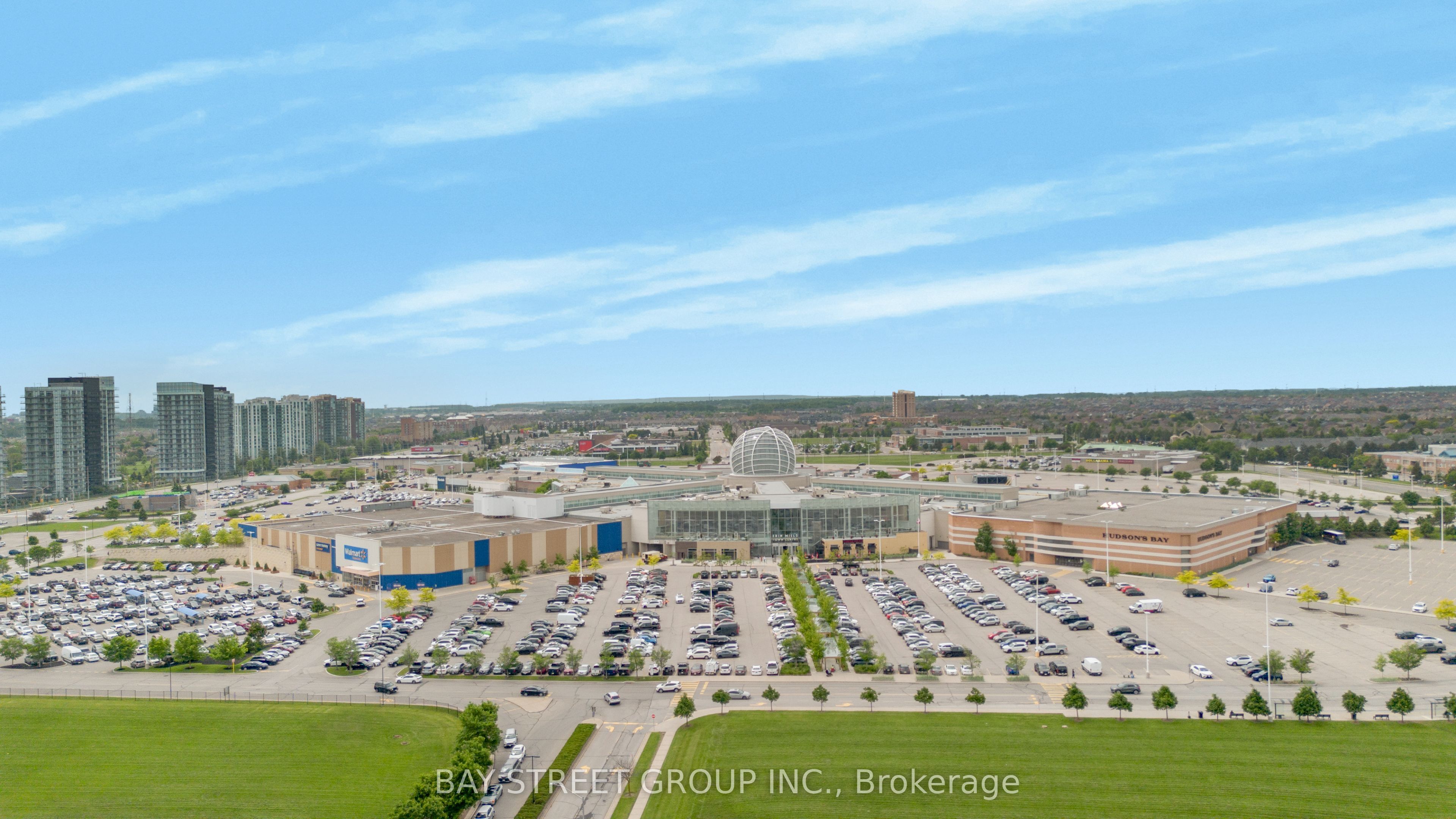 2495 Eglinton Avenue W 1702