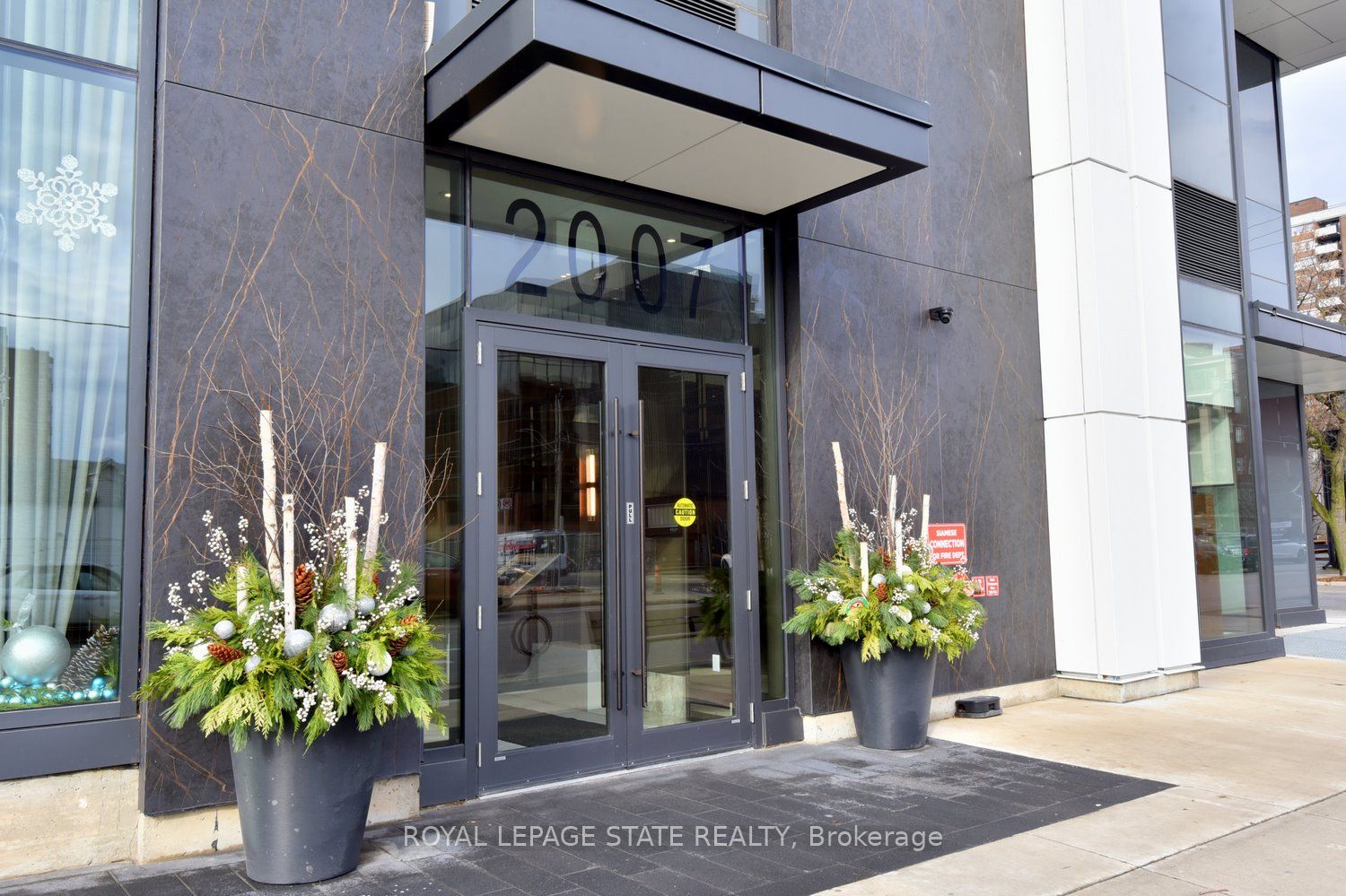 2007 James Street 1301