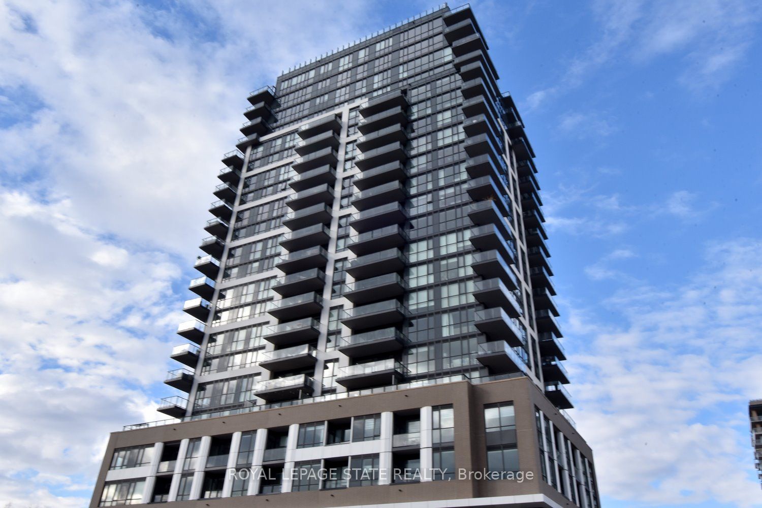 2007 James Street 1301