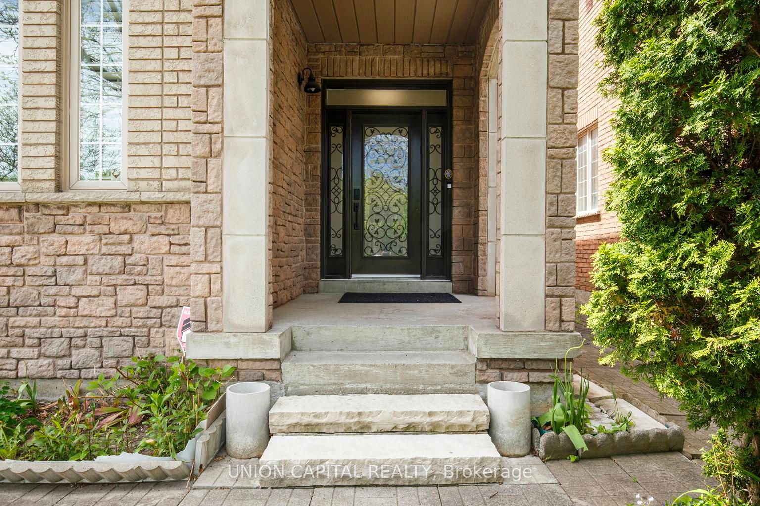 69 Southbrook Crescent