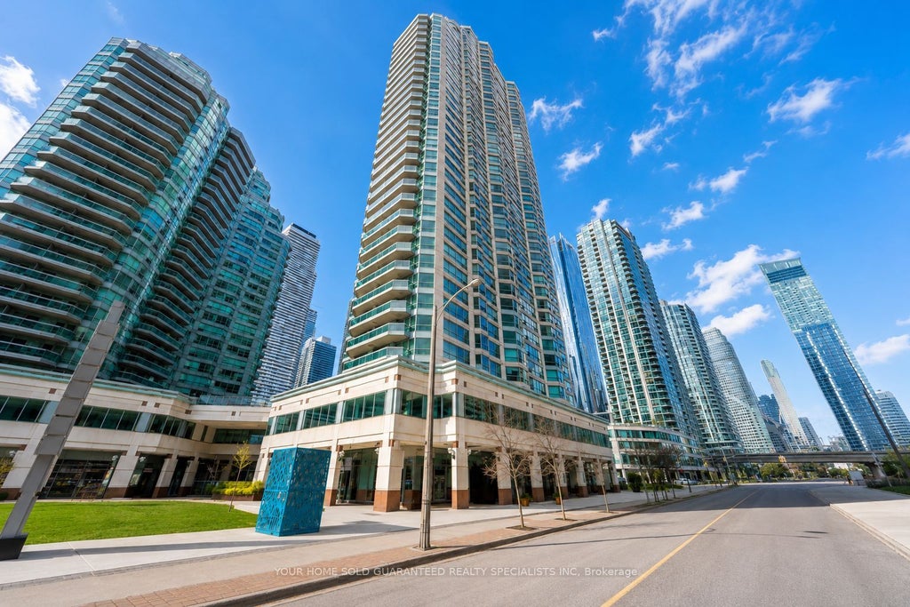 Photo of 10 Yonge Street #2610, Toronto, ON M5E 1R4 (MLS # C13620742)