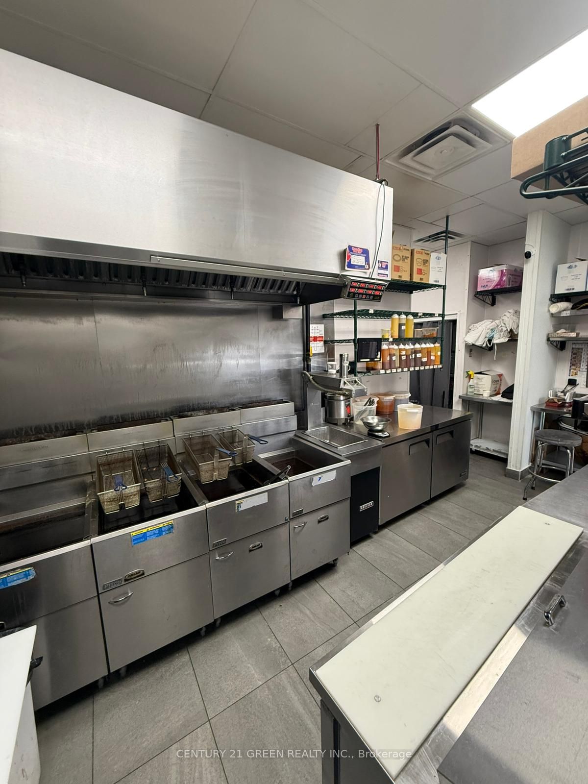 2423 Trafalgar Road A11